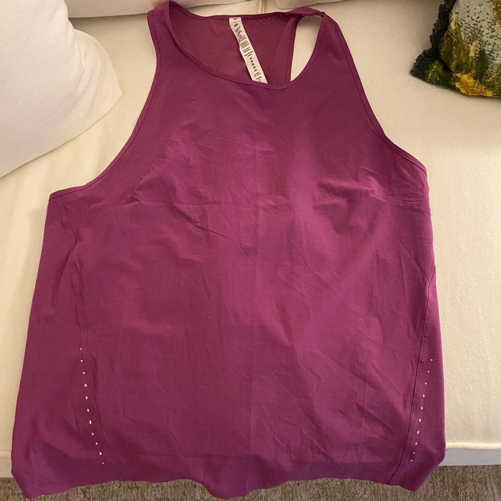 Lululemon light weight stretch run tank size 12 NWT